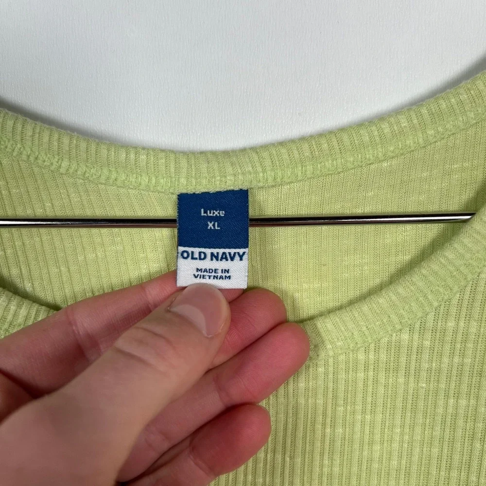 Old Navy Luxe Tank Top Womens XL Lime Green‎ Ribbed Sleeveless Crew Neck Relaxed - Picture 4 of 7